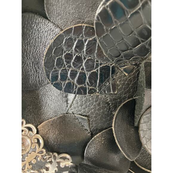 BRIGHTON SMALL BLACK LEATHER FLOWER PETAL SHOULDER BAG - Picture 2 of 16